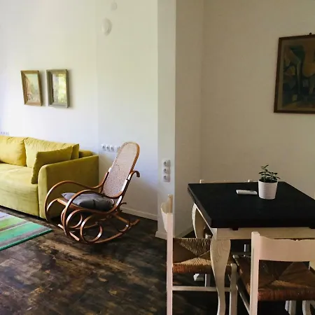 Apartment Sweet In The Heart Of